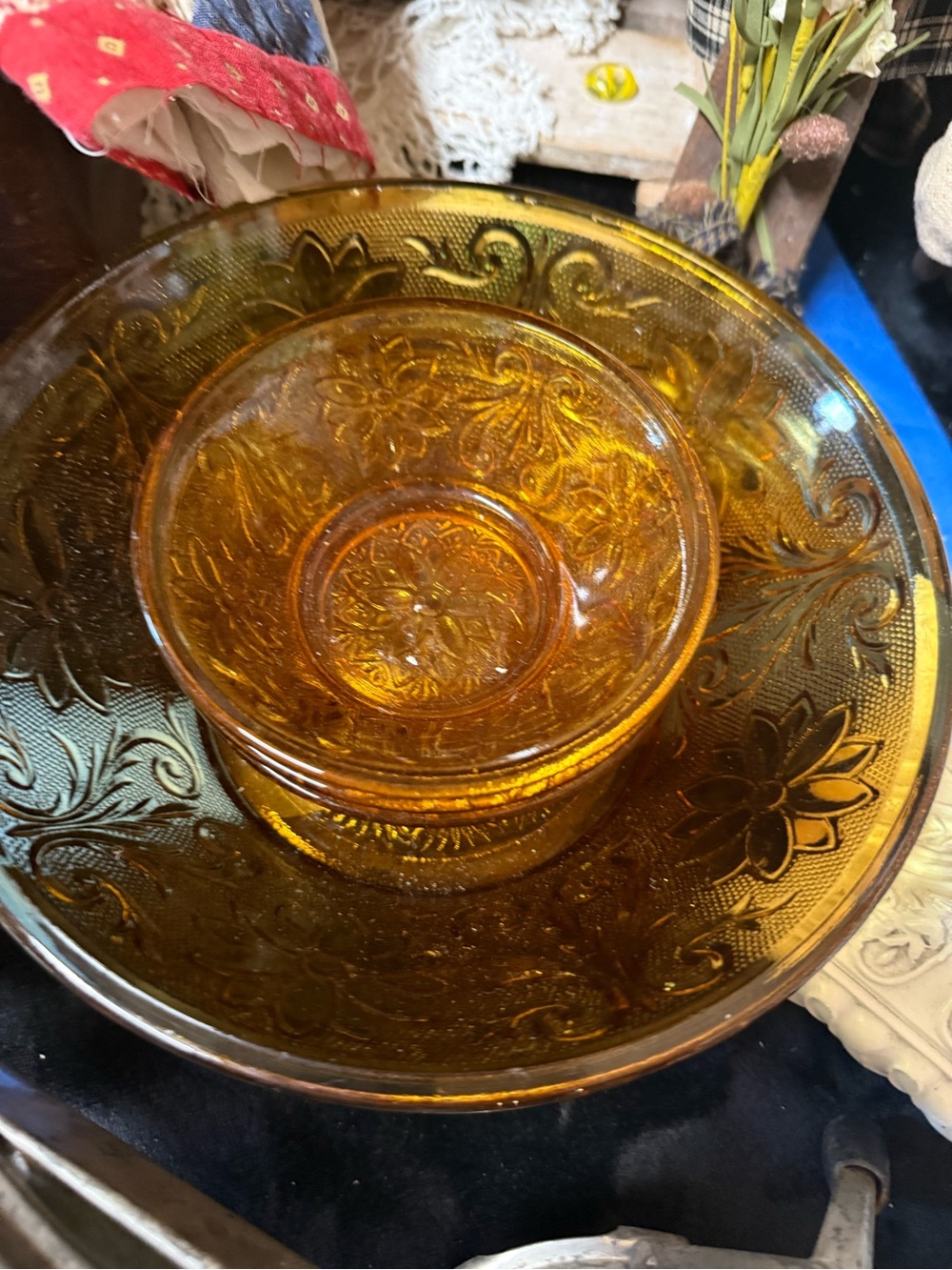 Amber Glass Floral Serving Bowl Set - Home Art